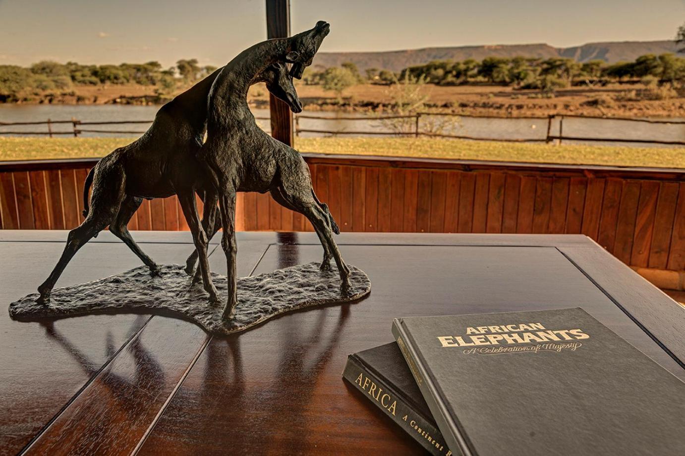 Mount Etjo Safari Lodge Kalkfeld Extérieur photo