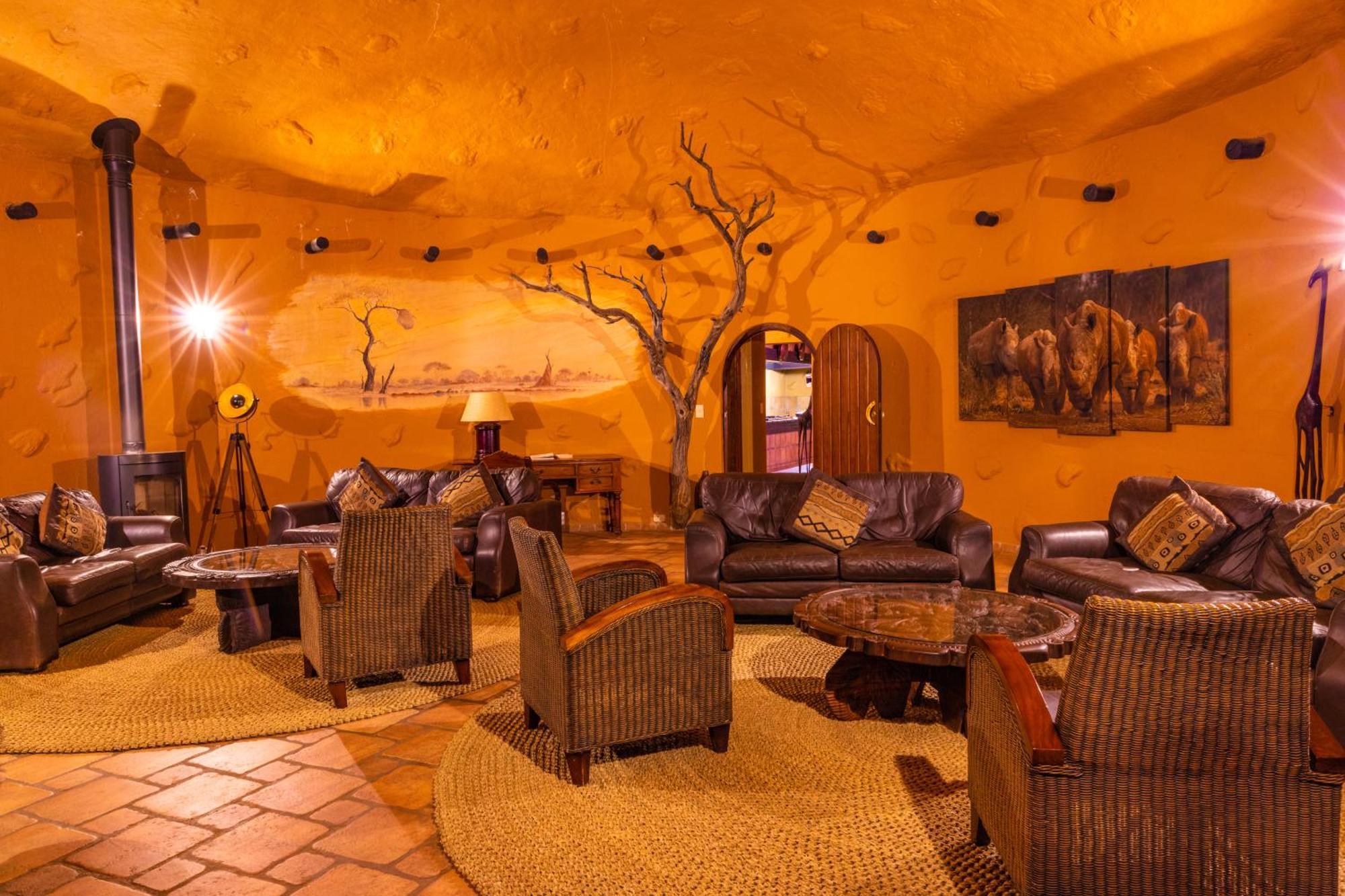 Mount Etjo Safari Lodge Kalkfeld Extérieur photo
