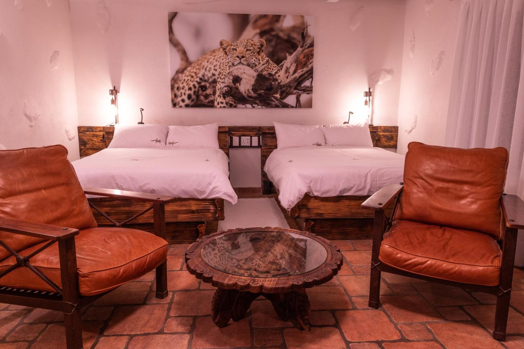 Mount Etjo Safari Lodge Kalkfeld Extérieur photo
