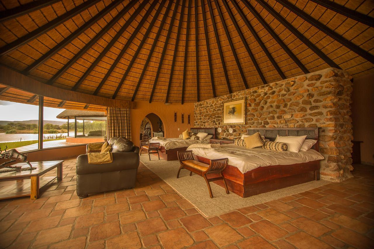 Mount Etjo Safari Lodge Kalkfeld Extérieur photo