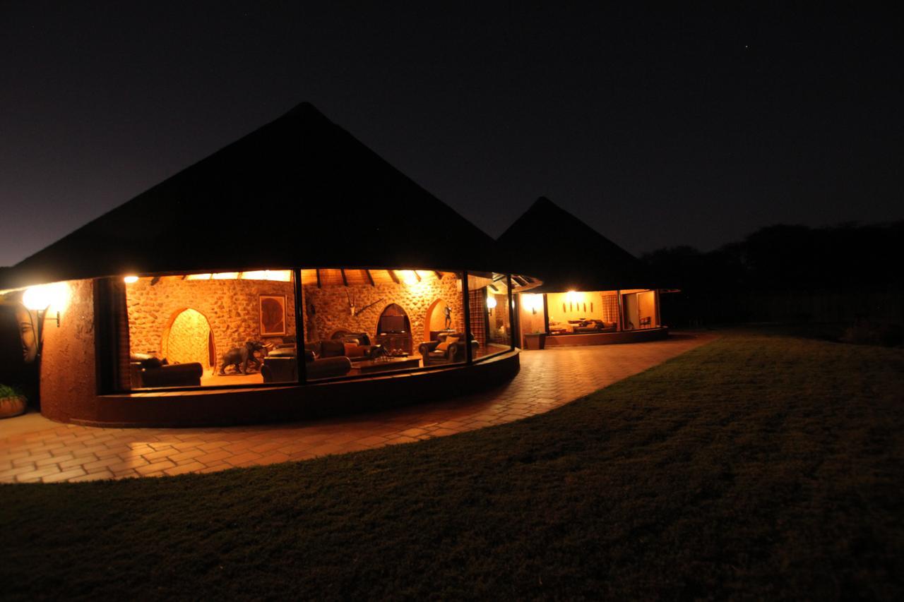Mount Etjo Safari Lodge Kalkfeld Extérieur photo